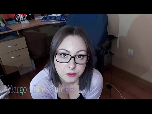 ❤️ Une fille sexy avec des lunettes suce profondément un gode devant la caméra ️❌ Vidéo anal at fr.truedating.top ️❤